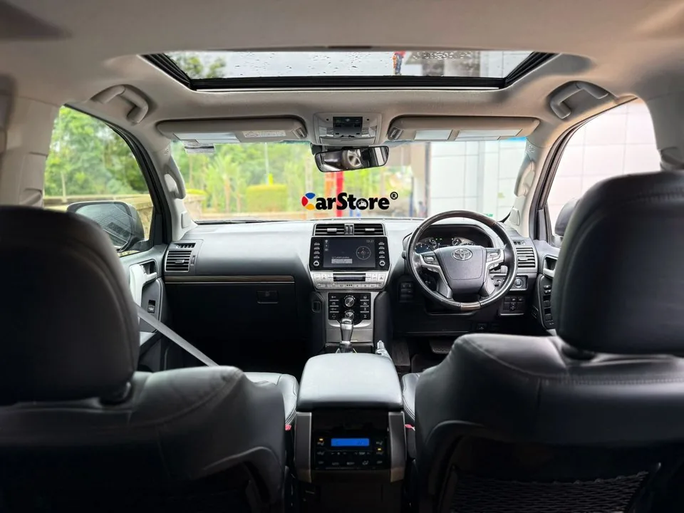 2020 Toyota Land Cruiser VX.L 13